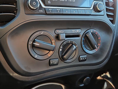 2017 Nissan JUKE AWD S