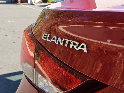 2016 Hyundai ELANTRA 4dr Sdn Auto SE