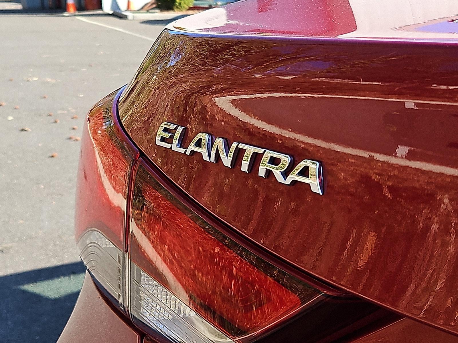 2016 Hyundai ELANTRA 4dr Sdn Auto SE