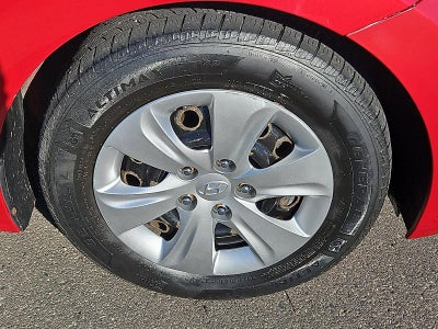 2016 Hyundai ELANTRA 4dr Sdn Auto SE