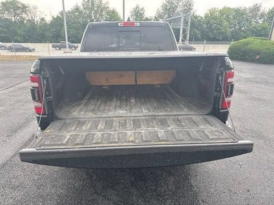 2020 RAM 1500 Big Horn Crew Cab 4x4 5'7" Box