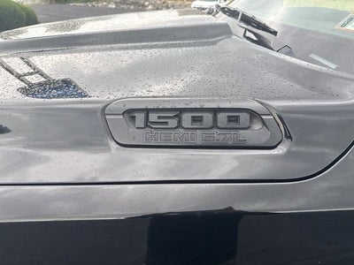 2020 RAM 1500 Big Horn Crew Cab 4x4 5'7" Box