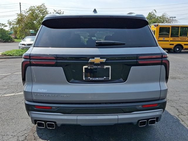2025 Chevrolet Traverse LT