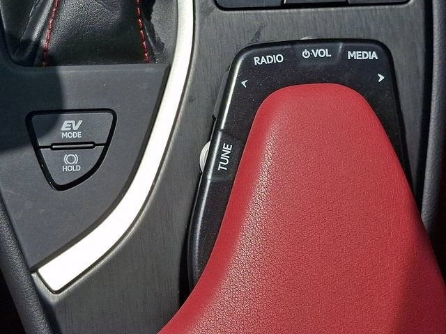 2022 Lexus UX 250h F SPORT