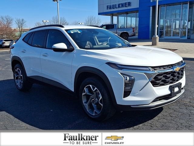 2025 Chevrolet Trax LT