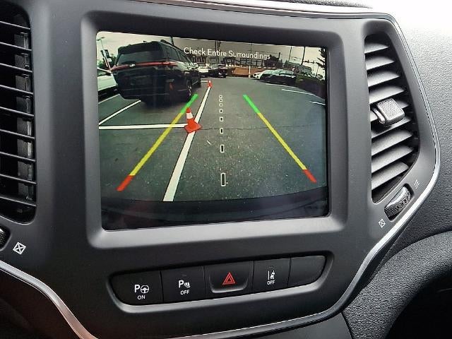 2023 Jeep Cherokee Altitude Lux