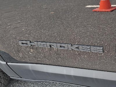 2023 Jeep Cherokee Altitude Lux