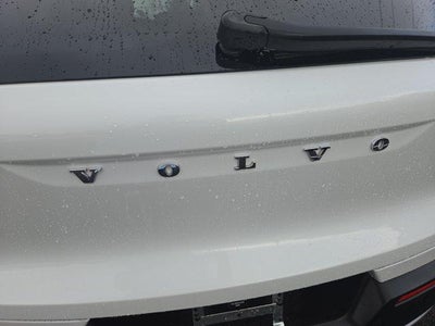 2024 Volvo XC40 Plus Bright Theme