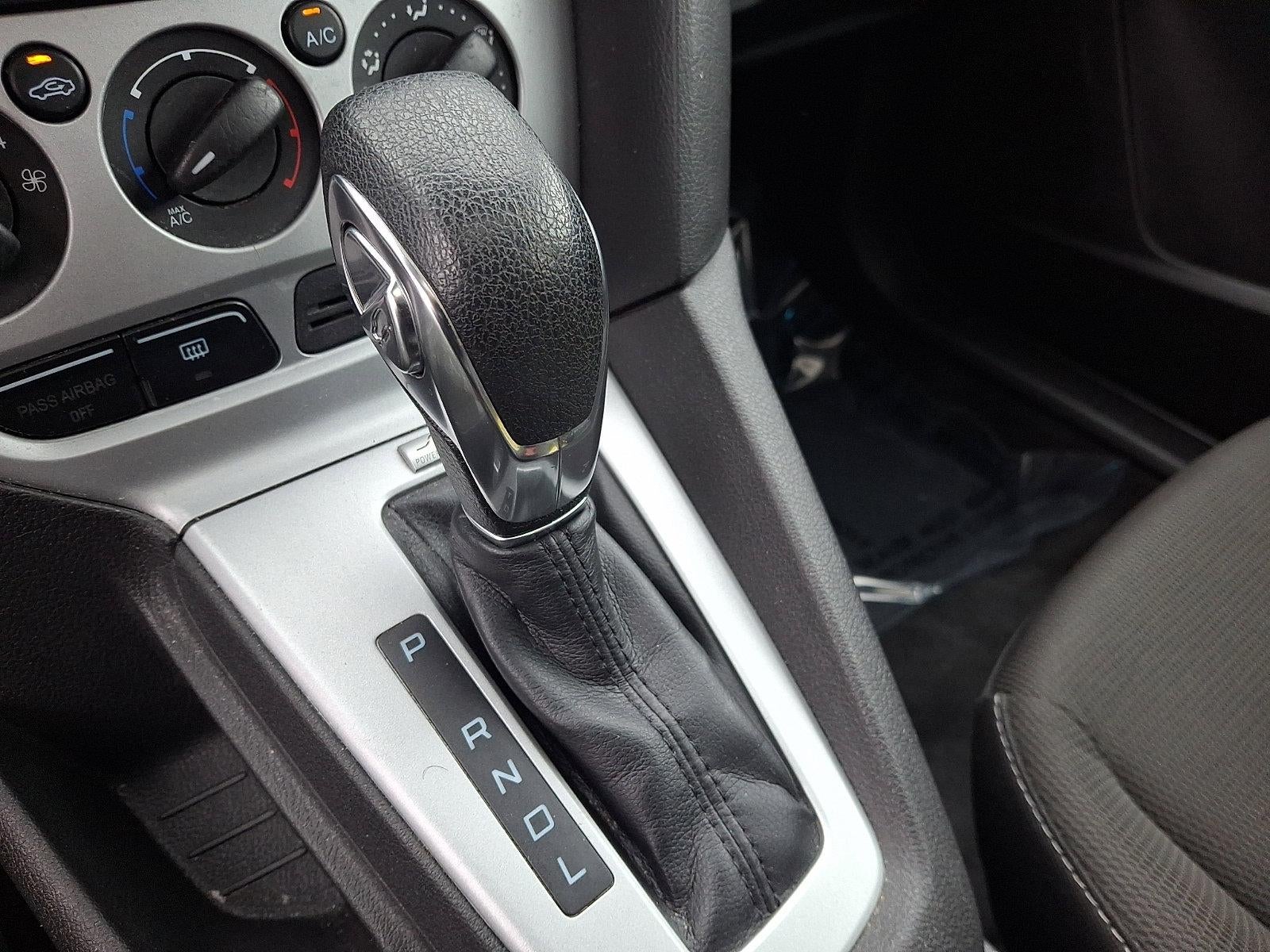 2013 Ford Focus 4dr Sdn SE