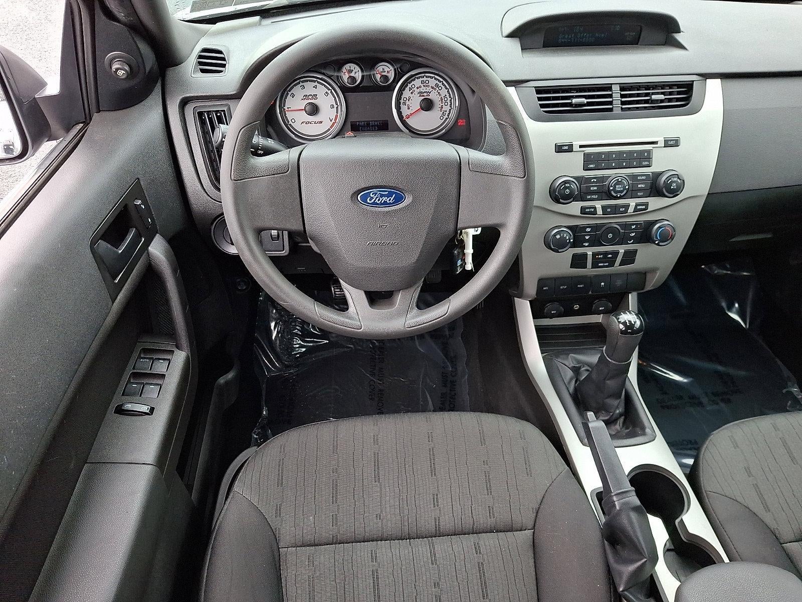 2011 Ford Focus 4dr Sdn SE