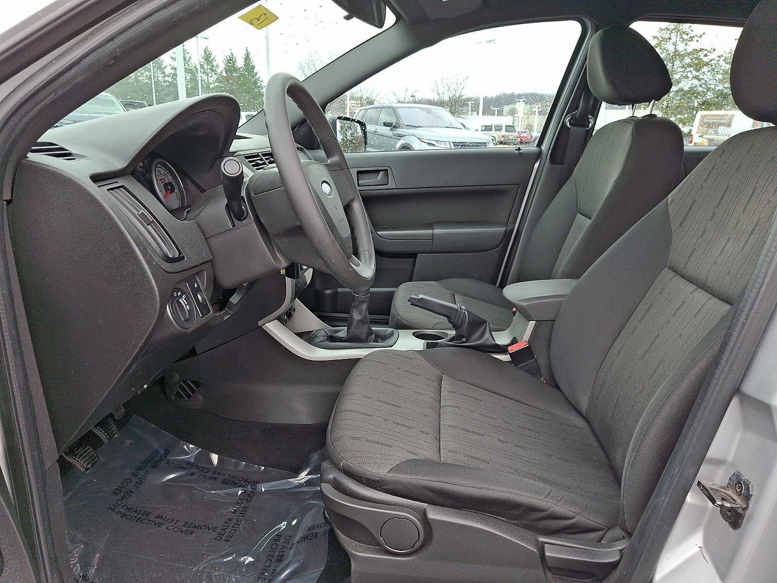 2011 Ford Focus 4dr Sdn SE