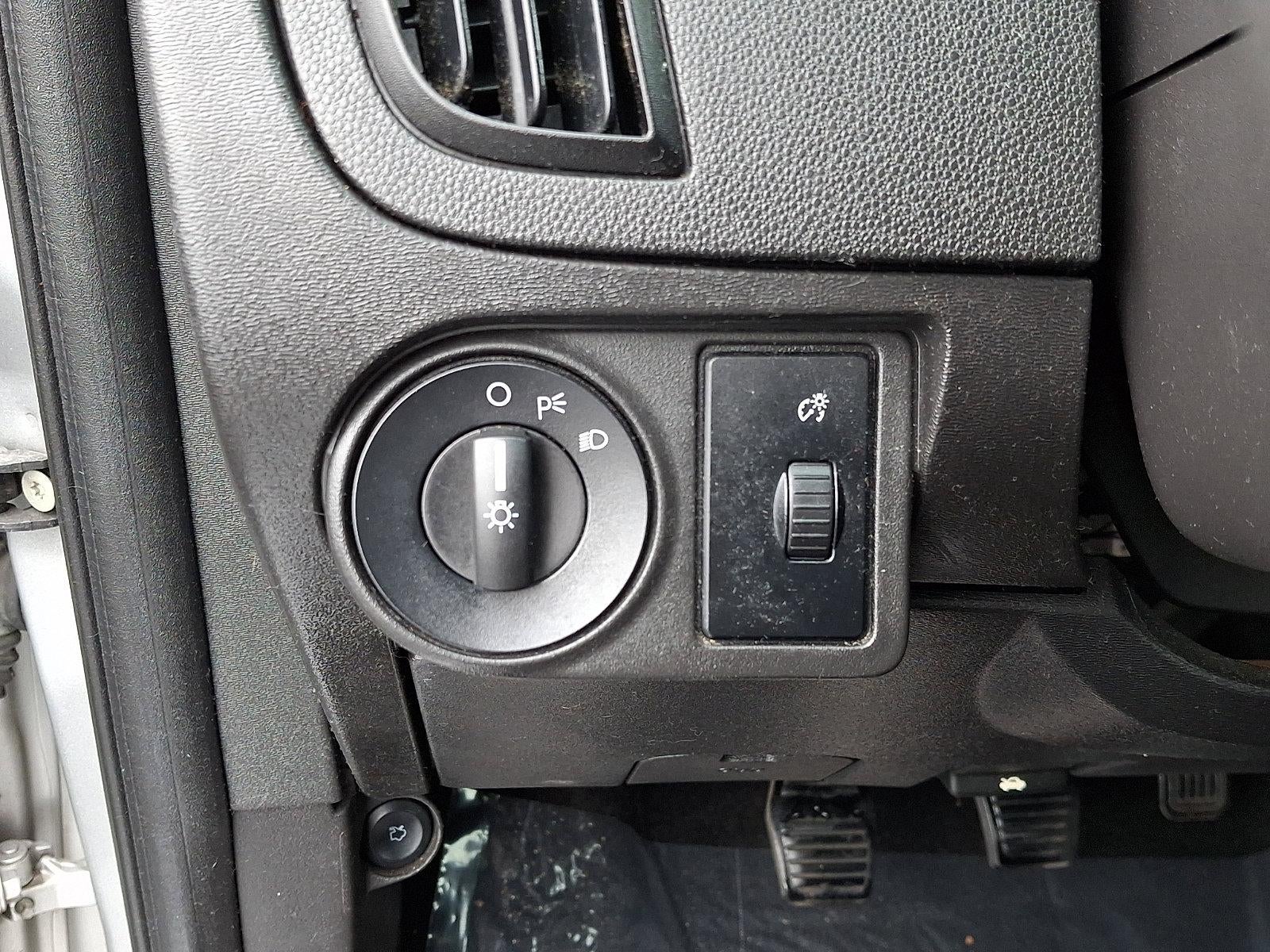 2011 Ford Focus 4dr Sdn SE