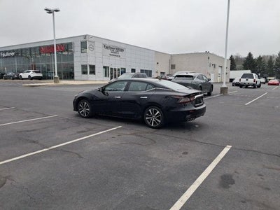 2023 Nissan Maxima SV