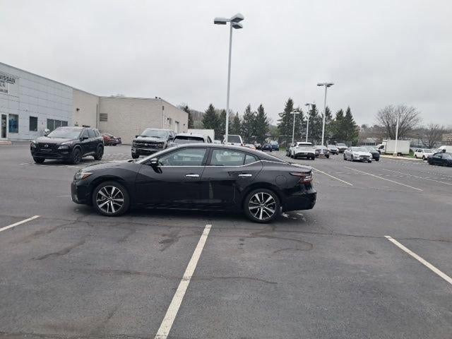 2023 Nissan Maxima SV