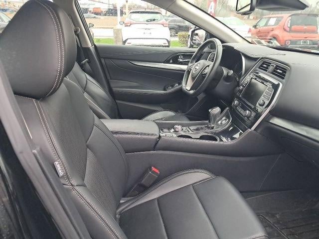 2023 Nissan Maxima SV