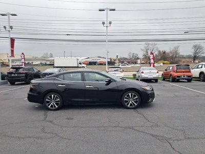 2023 Nissan Maxima SV