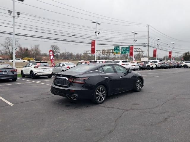 2023 Nissan Maxima SV