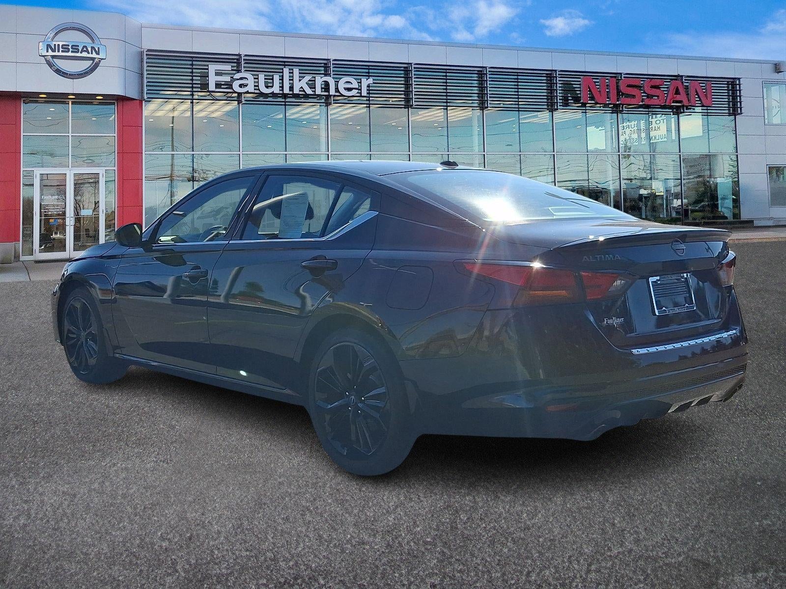 2023 Nissan Altima SR