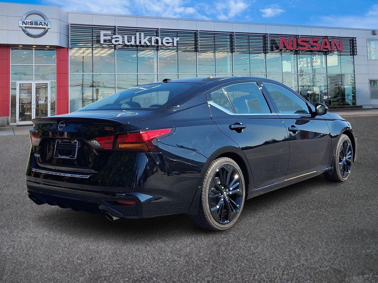 2023 Nissan Altima SR