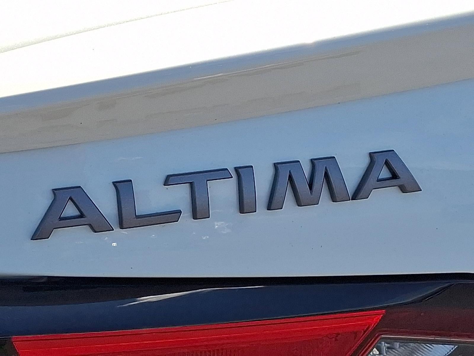 2023 Nissan Altima SR