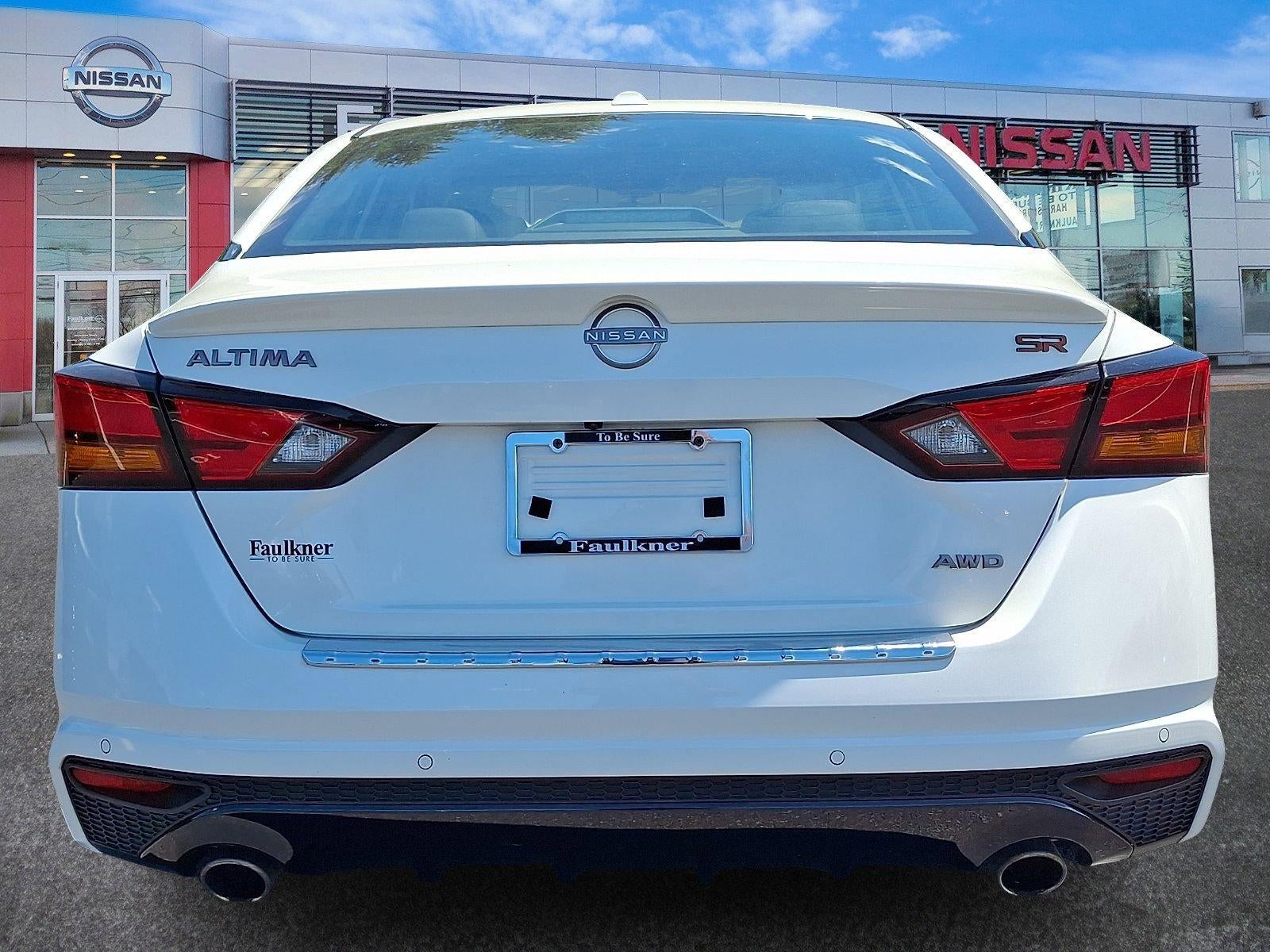 2023 Nissan Altima SR