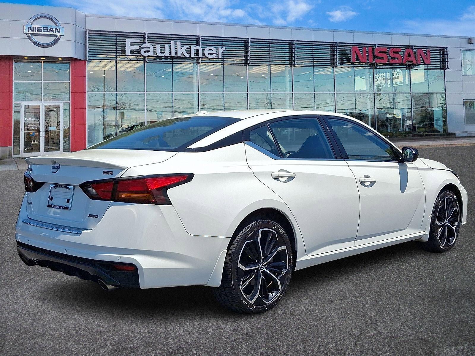 2023 Nissan Altima SR