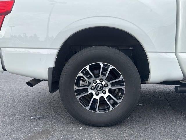 2023 Nissan TITAN Crew Cab SV