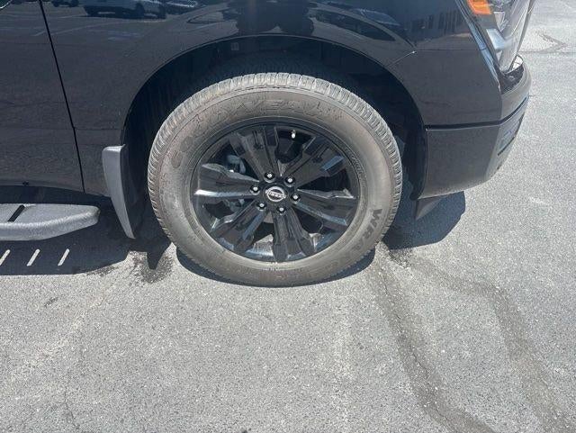 2023 Nissan Titan 4x2 Crew Cab SV