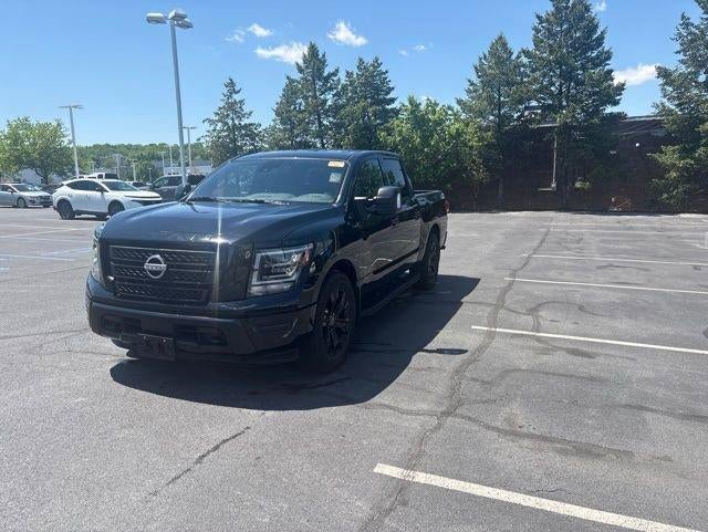 2023 Nissan Titan 4x2 Crew Cab SV
