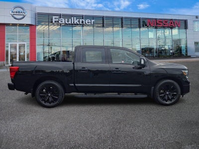 2023 Nissan Titan 4x2 Crew Cab SV