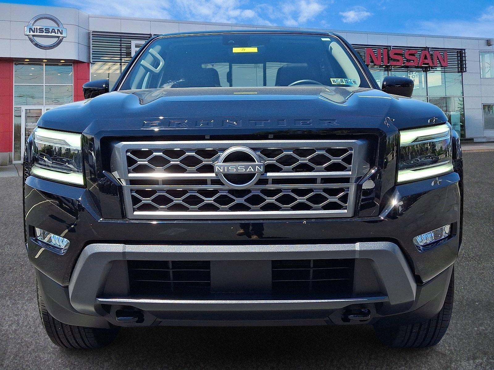 2024 Nissan Frontier Crew Cab SL