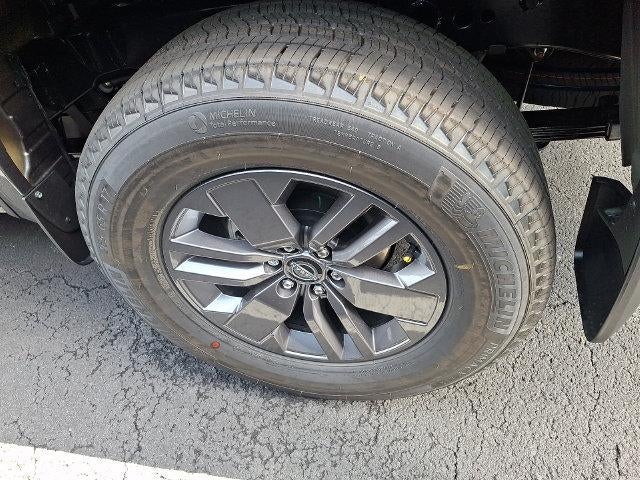 2027 Nissan Frontier Crew Cab SV