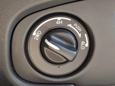 2024 Nissan Frontier Crew Cab 4x4 Long Bed SV