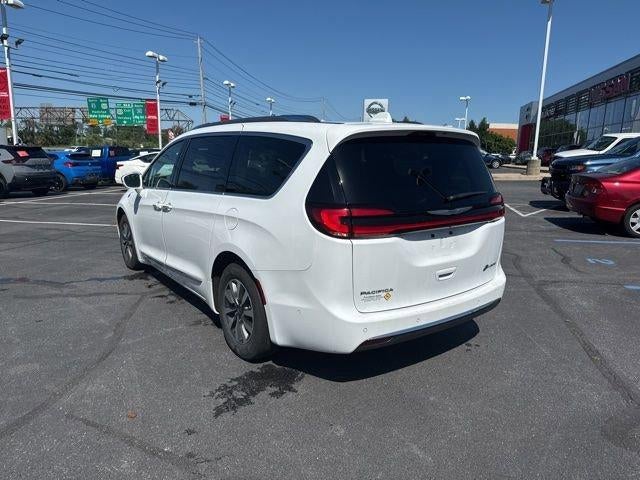2021 Chrysler Pacifica Hybrid Limited FWD