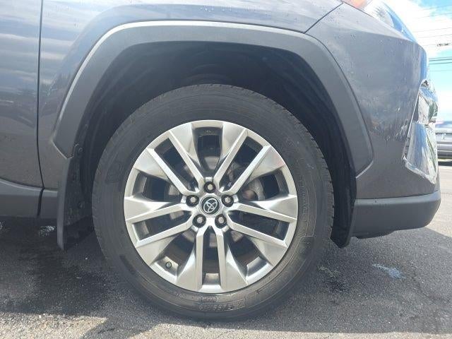 2019 Toyota RAV4 XLE Premium AWD (Natl)