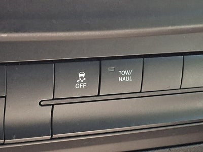 2017 RAM 1500 Express 4x2 Crew Cab 5'7" Box