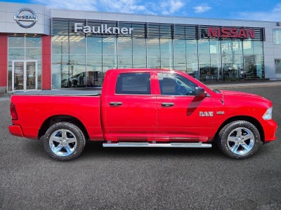 2017 RAM 1500 Express 4x2 Crew Cab 5'7" Box