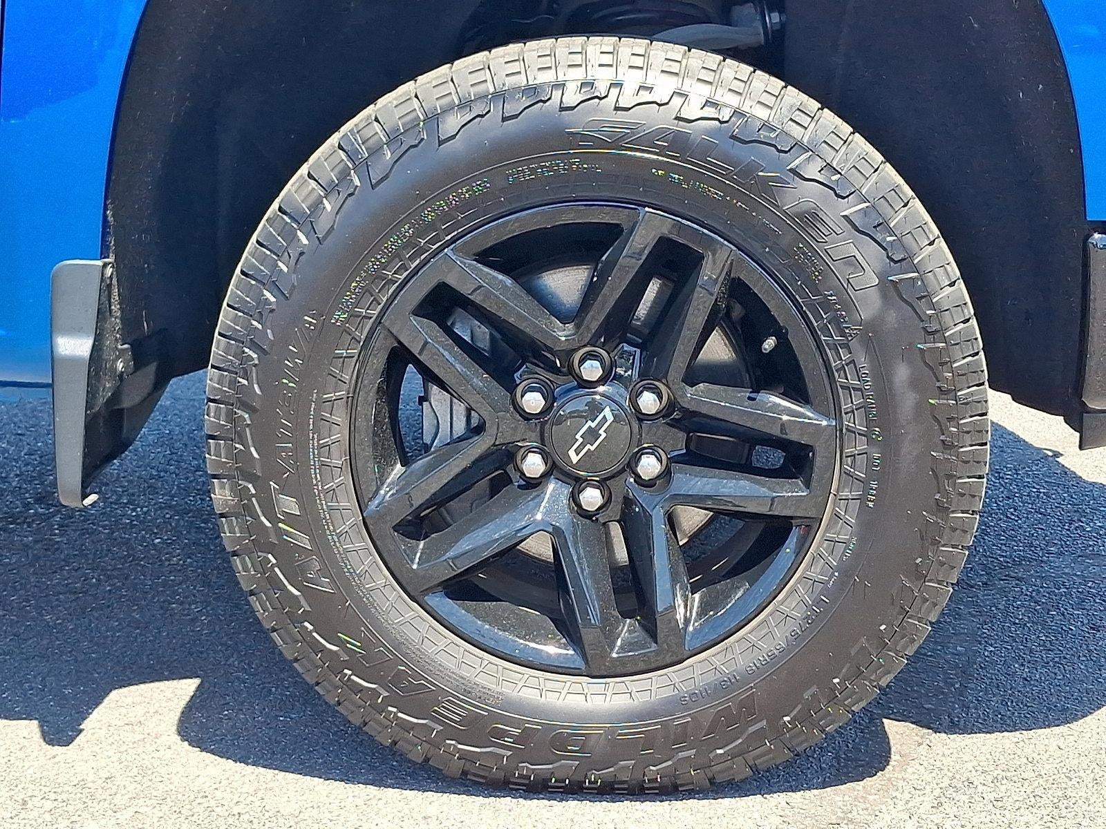 2022 Chevrolet Silverado 1500 Crew Cab Short Box 4-Wheel Drive LT Trail Boss
