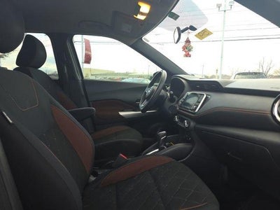 2018 Nissan Kicks SR FWD