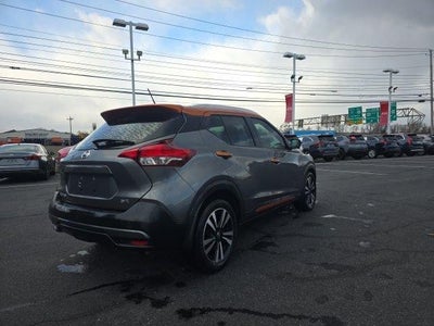 2018 Nissan Kicks SR FWD