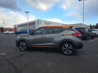 2018 Nissan Kicks SR FWD