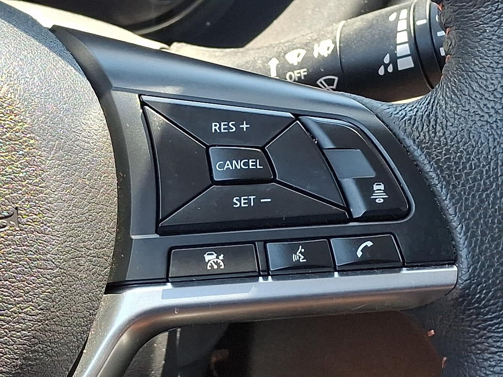 2023 Nissan Kicks SR FWD
