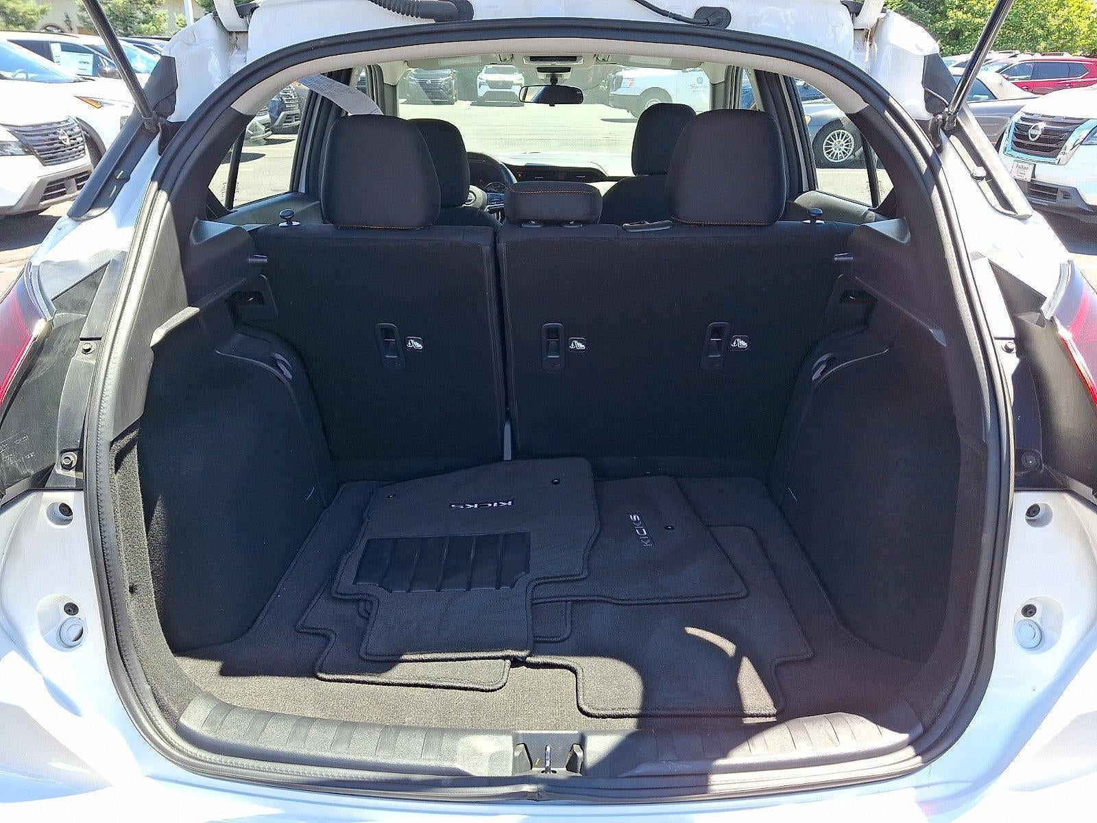 2023 Nissan Kicks SR
