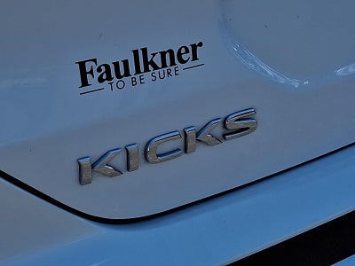 2023 Nissan Kicks SR