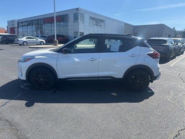 2023 Nissan Kicks SR