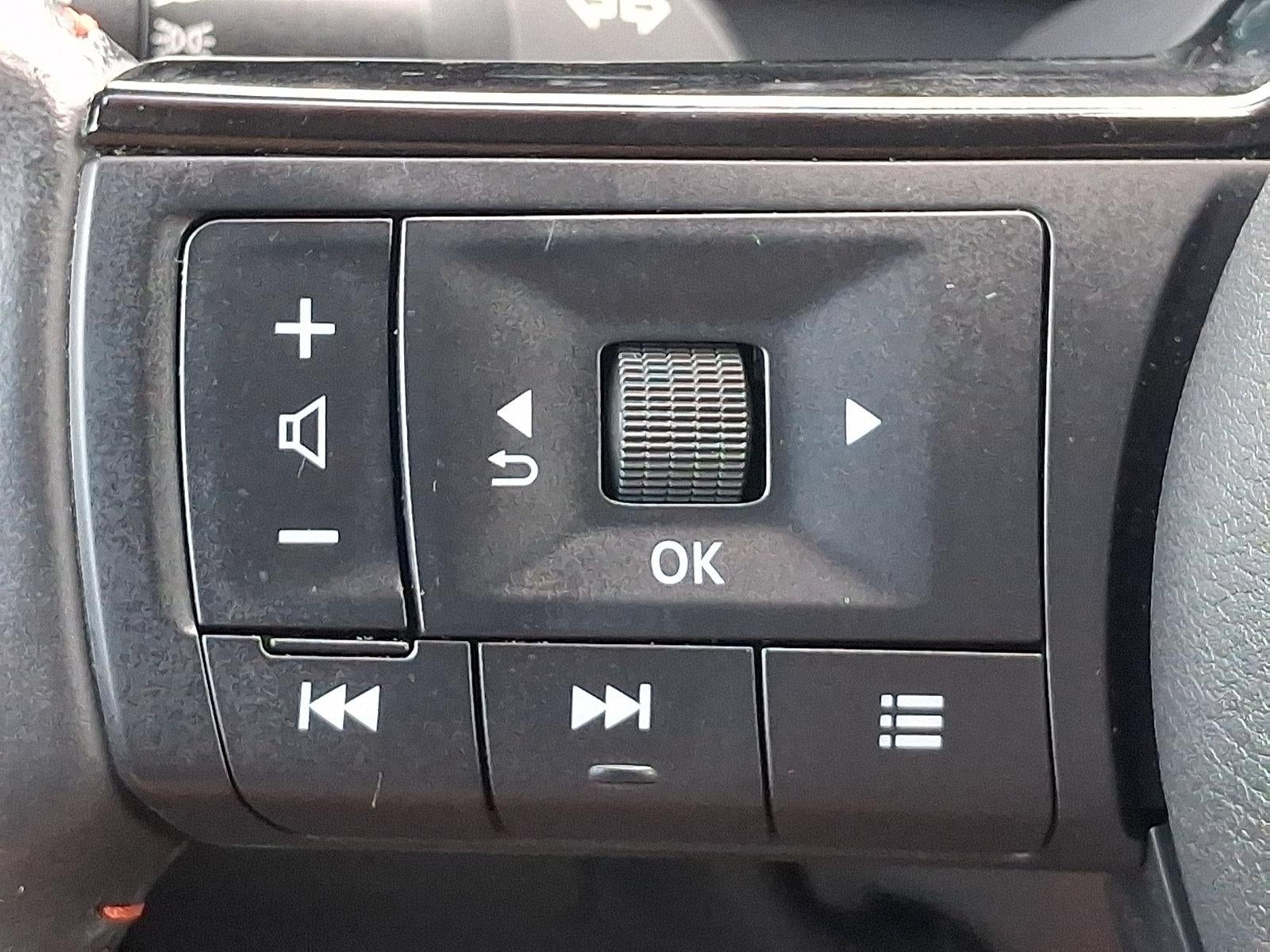 2025 Nissan Kicks SR AWD