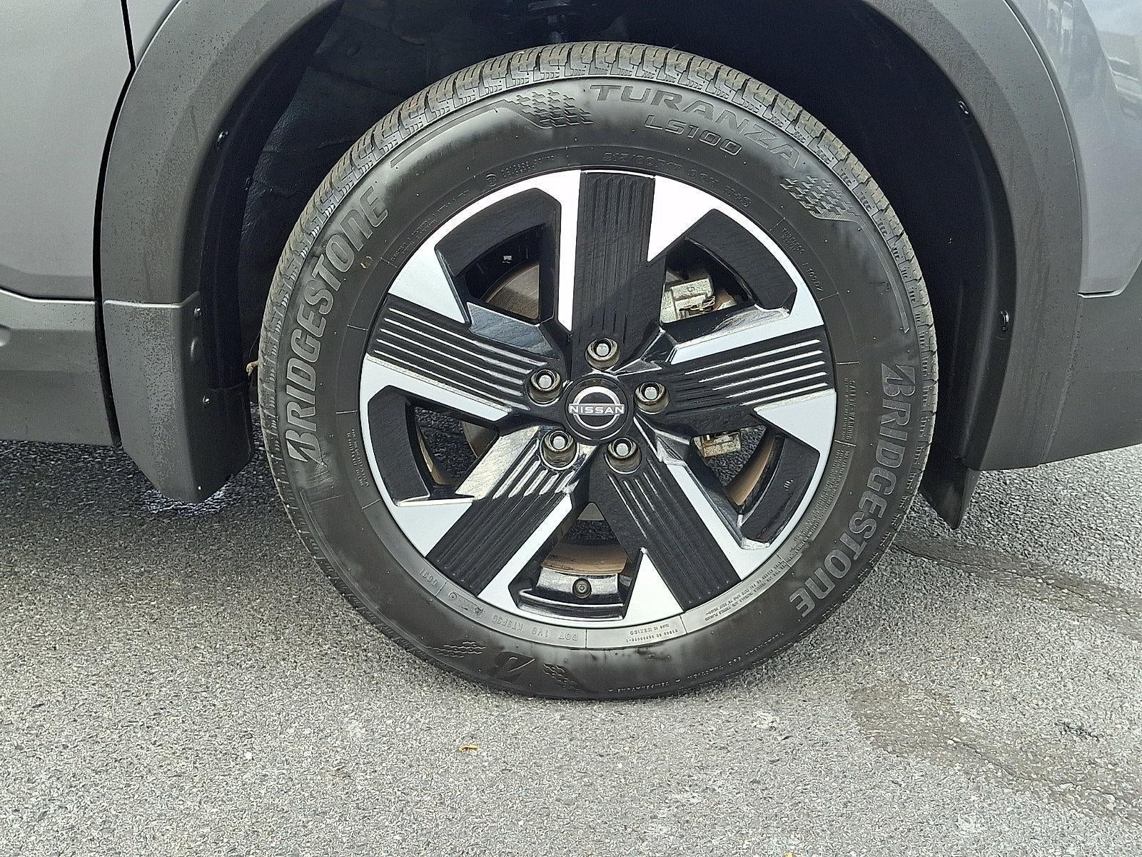 2025 Nissan Kicks SR AWD
