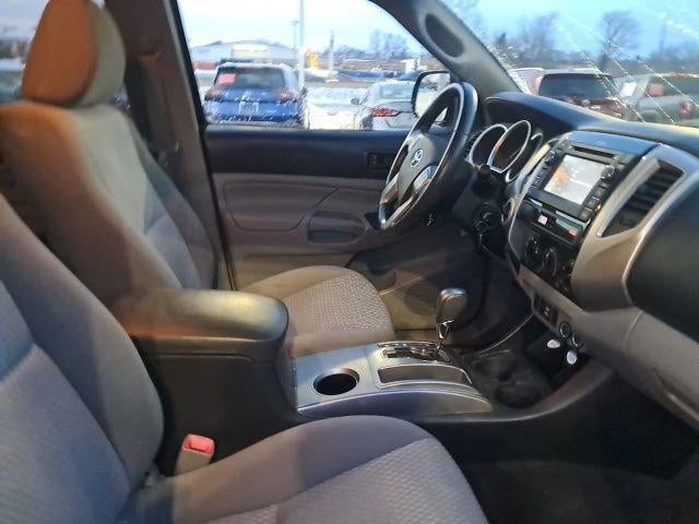2013 Toyota Tacoma 4WD Double Cab Short Bed V6 Automatic (Natl)