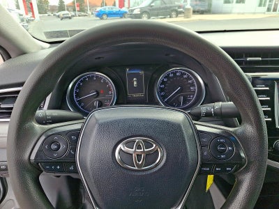 2018 Toyota Camry LE Auto (SE)