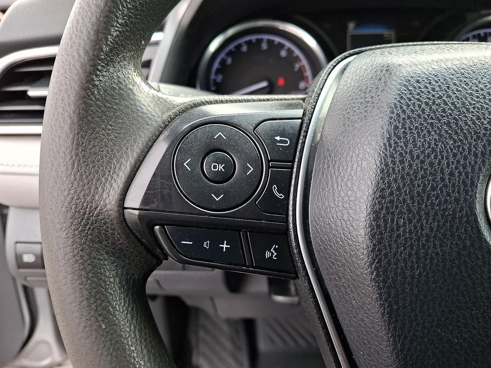 2018 Toyota Camry LE Auto (SE)